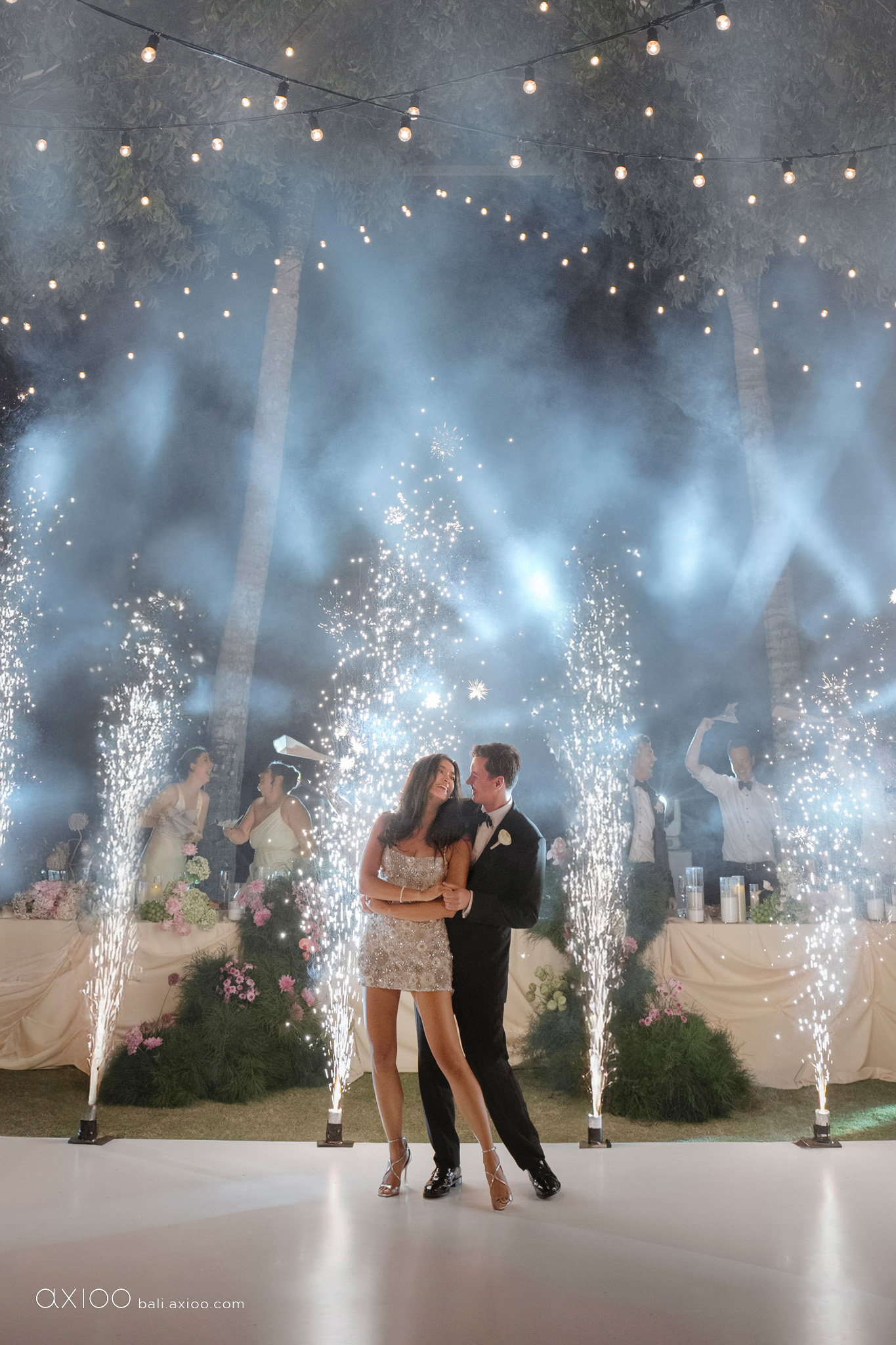 Axioo: In the Spur of the Moment